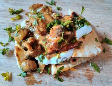 Η συνταγή της Ημέρας: Ζουμερά φιλετάκια κοτόπουλου με μανιτάρια